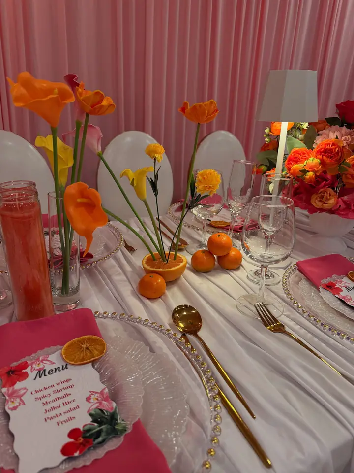 Tropical bridal shower tablescape